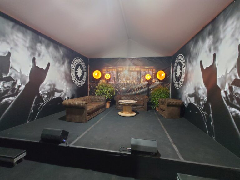 Summer Breeze Pressezelt mit Technik von Kaiser Events